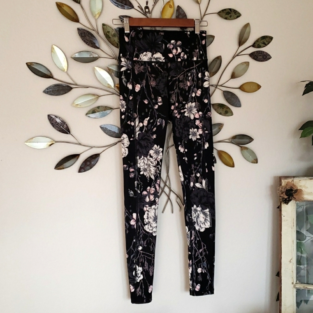 Victoria's Secret Floral Leggings Size 4